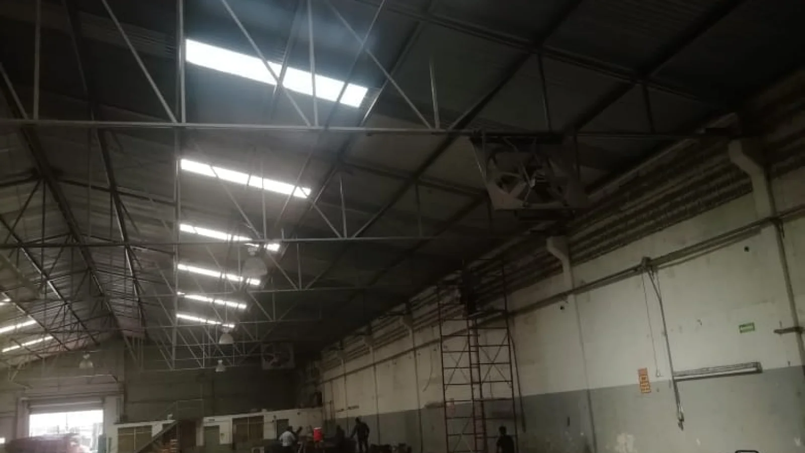Mentanimiento Nave Industrial